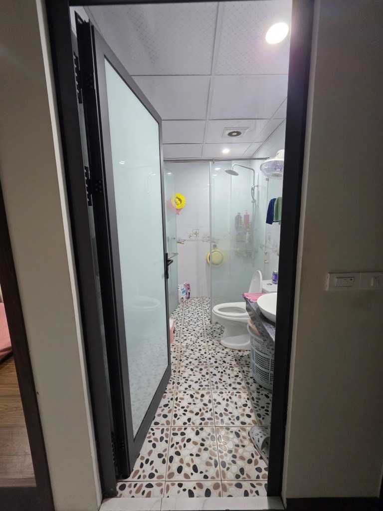 Bán nhà Minh Khai - diện tích 46m2 6 tầng - Ô TÔ VỈA HÈ - giá 24,5 tỷ