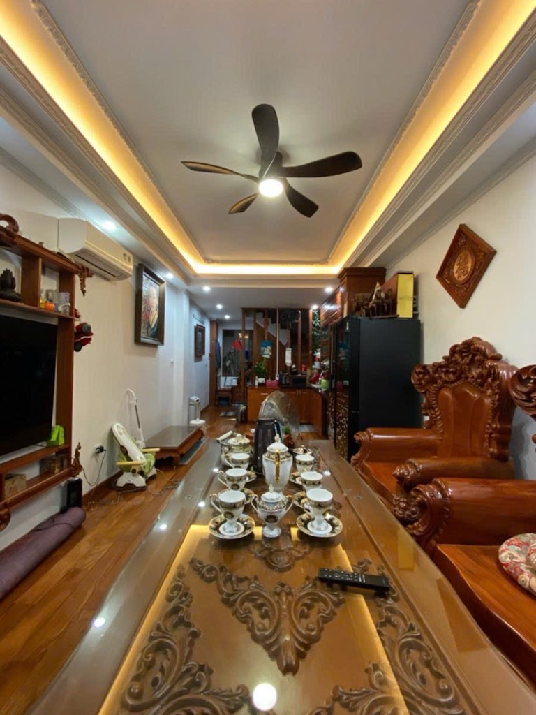 Bán nhà Lê Thanh Nghị - diện tích 29,5m2 6 tầng - Nhà Đẹp và Hiếm khu Lê Thanh Nghị - giá 13,5 tỷ