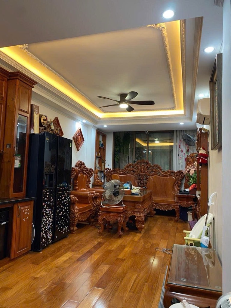 Bán nhà Lê Thanh Nghị - diện tích 29,5m2 6 tầng - Nhà Đẹp và Hiếm khu Lê Thanh Nghị - giá 13,5 tỷ