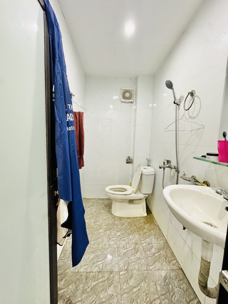 Bán nhà Định Công Hạ - diện tích 50m2 2 tầng - Ô tô đỗ cách nhà 30m - giá 2,5 tỷ