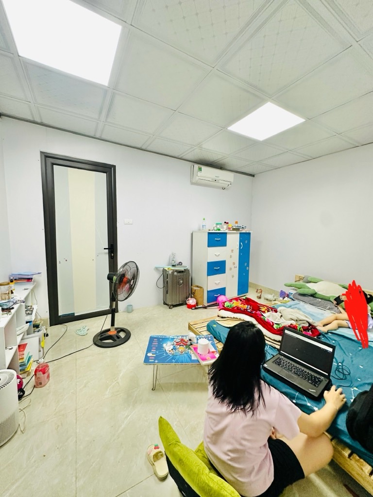 Bán nhà Định Công Hạ - diện tích 50m2 2 tầng - Ô tô đỗ cách nhà 30m - giá 2,5 tỷ