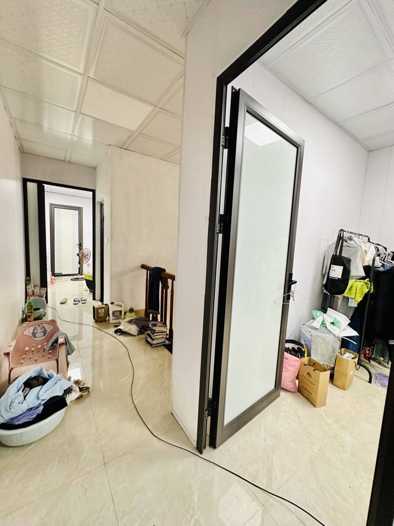 Bán nhà Định Công Hạ - diện tích 50m2 2 tầng - Ô tô đỗ cách nhà 30m - giá 2,5 tỷ