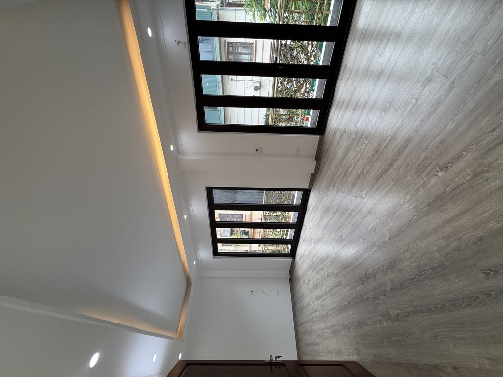 Bán nhà Hoàng Mai - diện tích 39m2 5 tầng - Ô TÔ - giá 17 tỷ