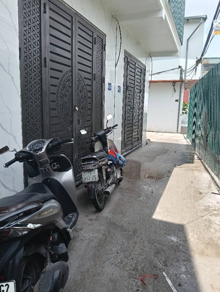 Bán nhà Định Công Hạ - diện tích 34m2 2 tầng - Lô góc - giá 2 tỷ