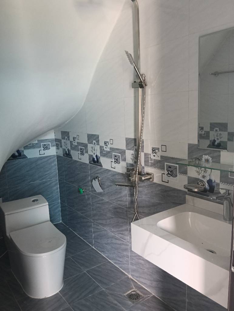 Bán nhà Định Công Hạ - diện tích 34m2 2 tầng - Lô góc - giá 2 tỷ