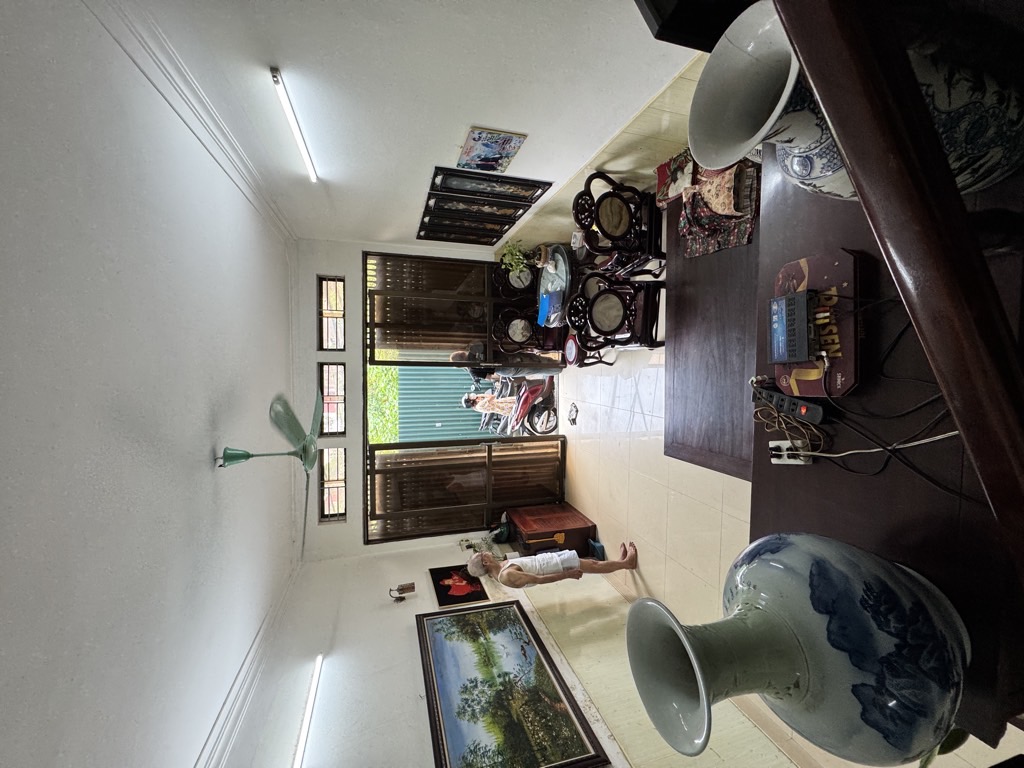 Bán nhà Trương Định - diện tích 41m2 3 tầng - LÔ GÓC - 3 THOÁNG - GẦN OTO - giá 10 tỷ