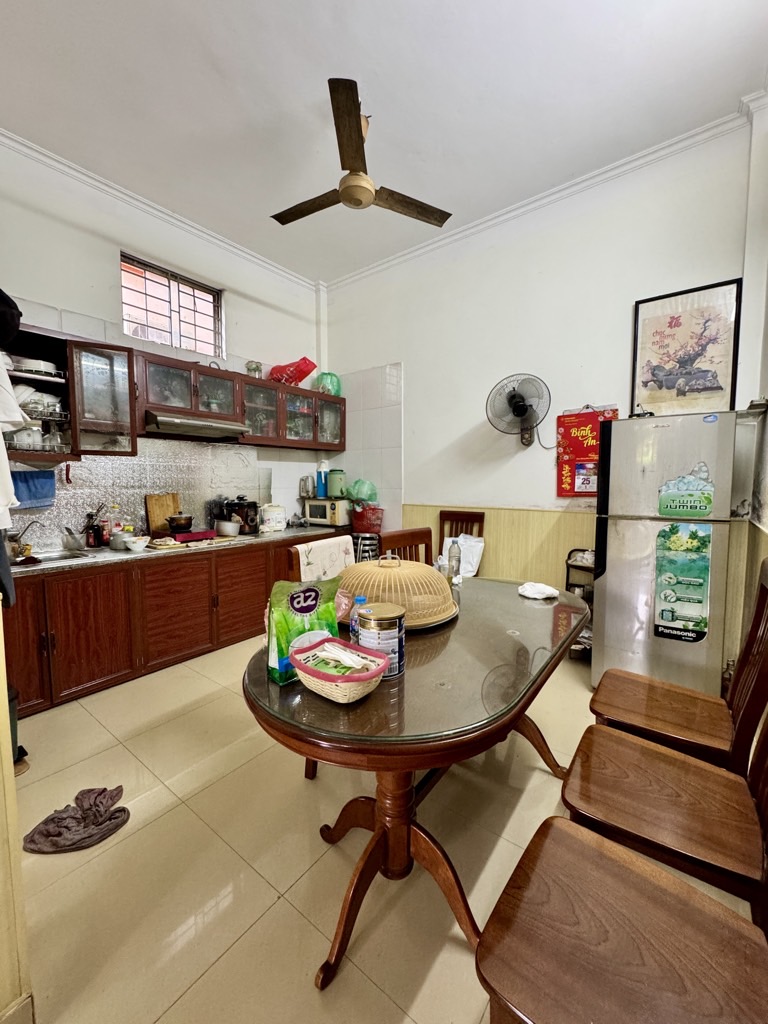 Bán nhà Trương Định - diện tích 41m2 3 tầng - LÔ GÓC - 3 THOÁNG - GẦN OTO - giá 10 tỷ