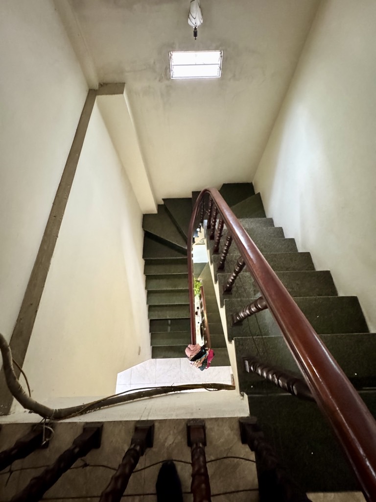 Bán nhà Trương Định - diện tích 41m2 3 tầng - LÔ GÓC - 3 THOÁNG - GẦN OTO - giá 10 tỷ