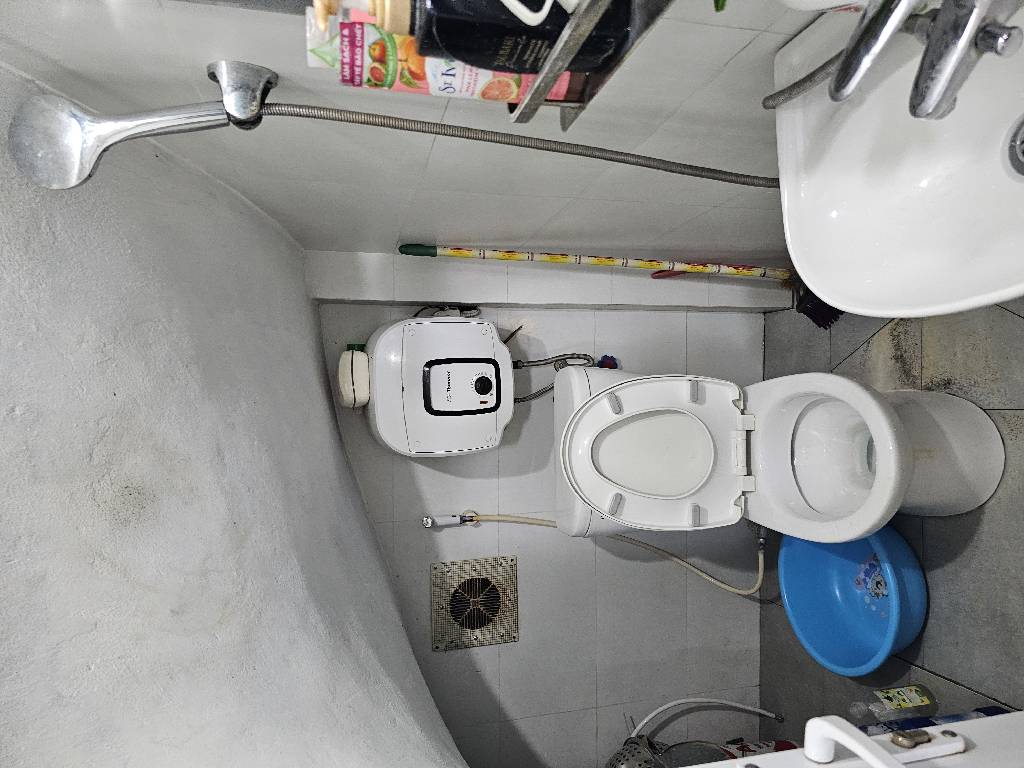 Bán nhà Lê Trọng Tấn - diện tích 93.6m2 3 tầng - Cách mặt phố 10m - giá 23,5 tỷ