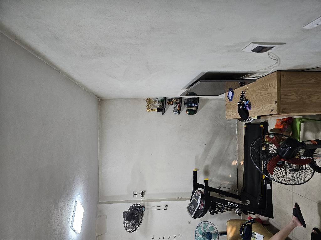 Bán nhà Lê Trọng Tấn - diện tích 93.6m2 3 tầng - Cách mặt phố 10m - giá 23,5 tỷ