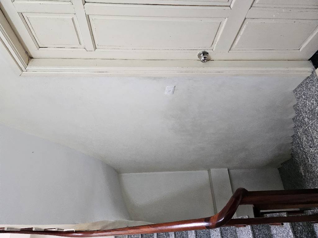 Bán nhà Lê Trọng Tấn - diện tích 93.6m2 3 tầng - Cách mặt phố 10m - giá 23,5 tỷ