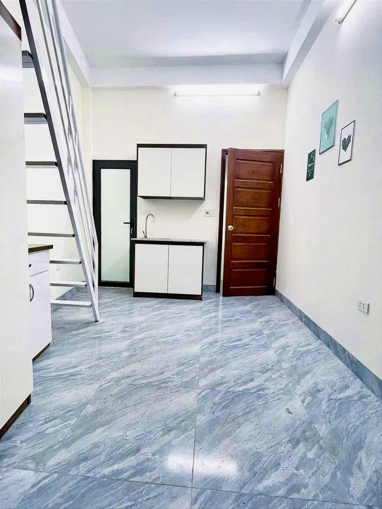 Bán nhà Lĩnh Nam - diện tích 48m2 6 tầng - Gà đẻ trứng vàng, cho thuê 40tr/tháng - giá 12 tỷ