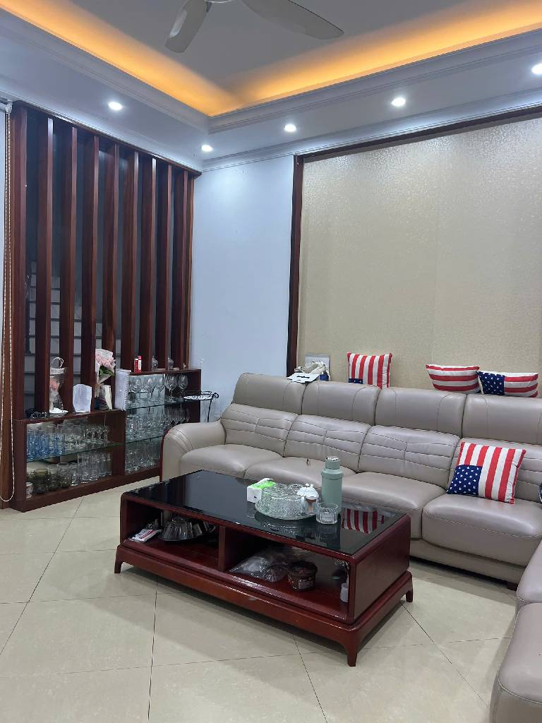 Bán nhà Đại Đồng - diện tích 84m2 4 tầng - Ô tô vào nhà - giá 19,6 tỷ