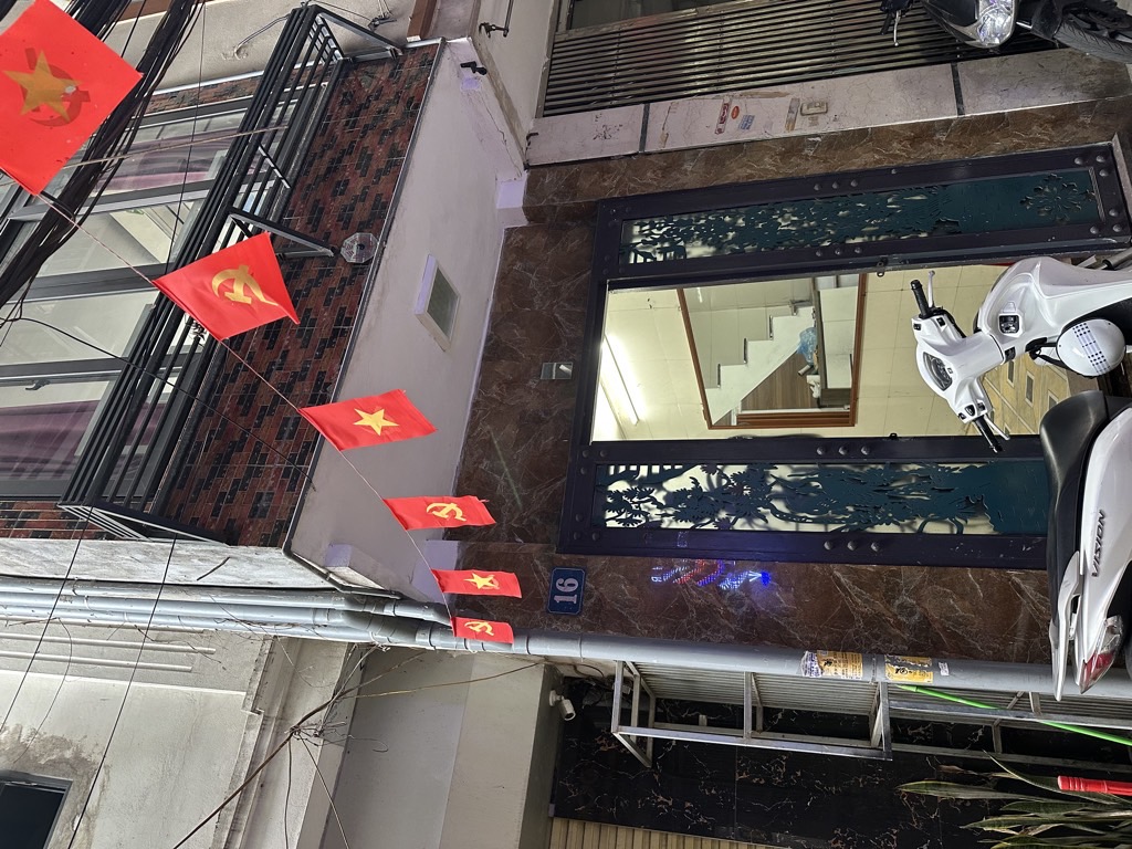 Bán nhà ngõ Kiến thiết - diện tích 12m2 4 tầng - Siêu hiếm tầm tiền kinh doanh gần phố - giá 5,5 tỷ