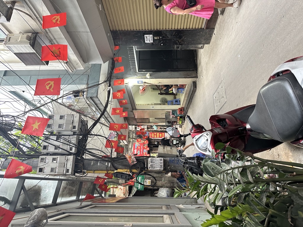 Bán nhà ngõ Kiến thiết - diện tích 12m2 4 tầng - Siêu hiếm tầm tiền kinh doanh gần phố - giá 5,5 tỷ