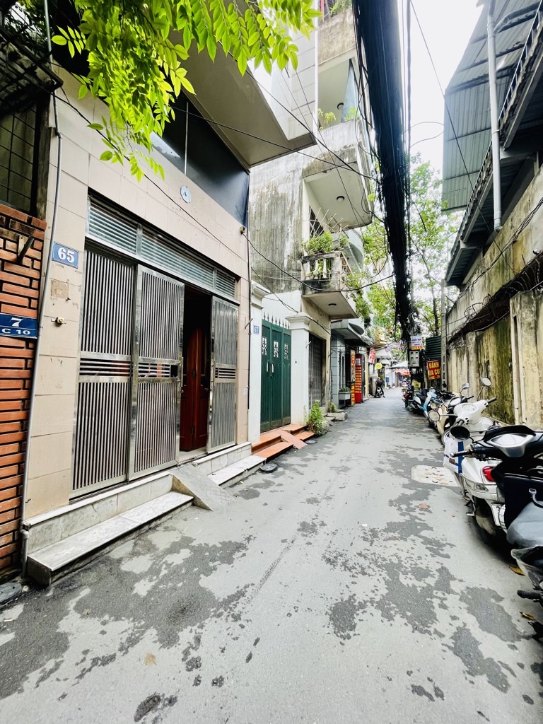 Bán nhà La Thành - diện tích 61.6m2 4 tầng - Ô tô - giá 17,5 tỷ