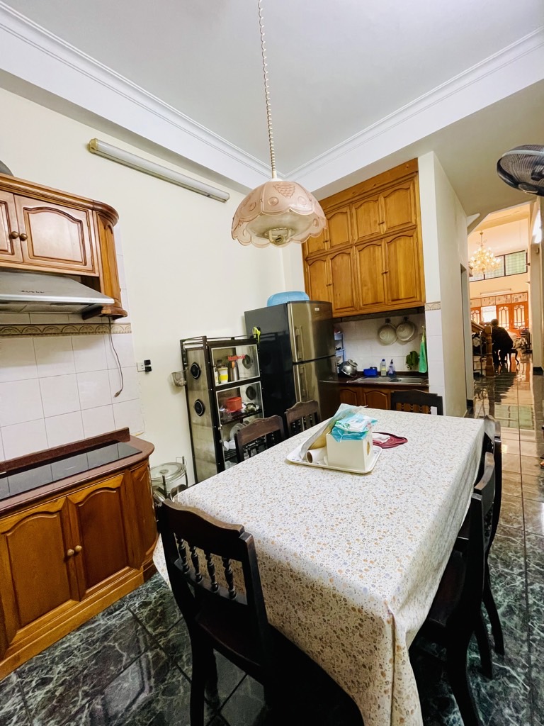 Bán nhà La Thành - diện tích 61.6m2 4 tầng - Ô tô - giá 17,5 tỷ