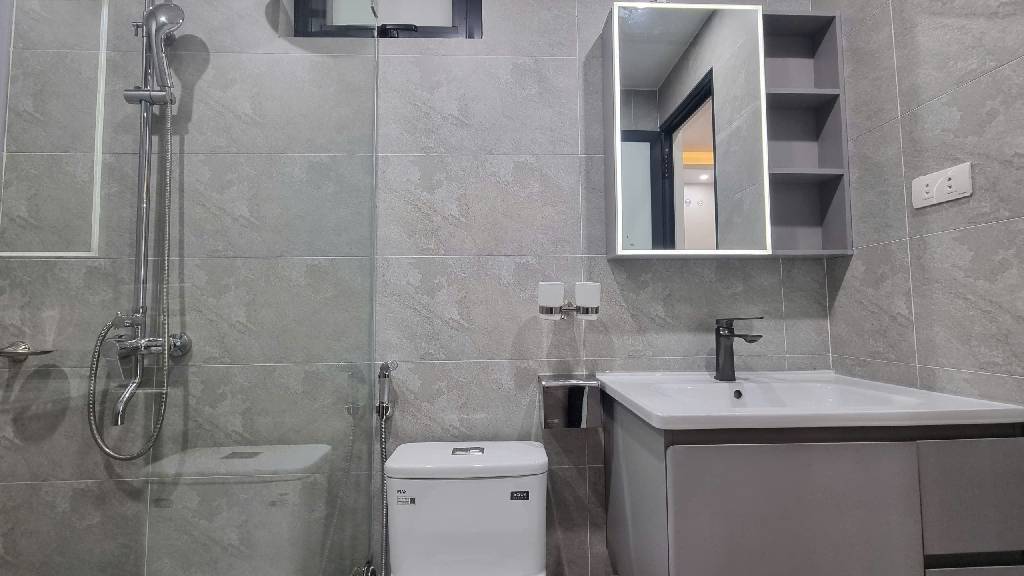 Bán nhà Bùi Xương Trạch - diện tích 37m2 7 tầng - Thang máy - giá 12,5 tỷ