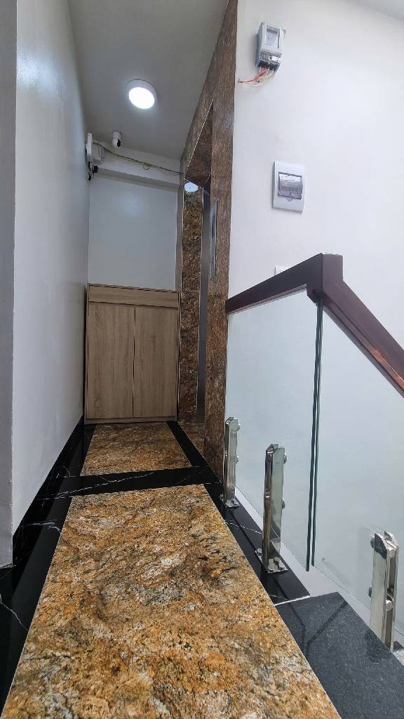 Bán nhà Bùi Xương Trạch - diện tích 37m2 7 tầng - Thang máy - giá 12,5 tỷ