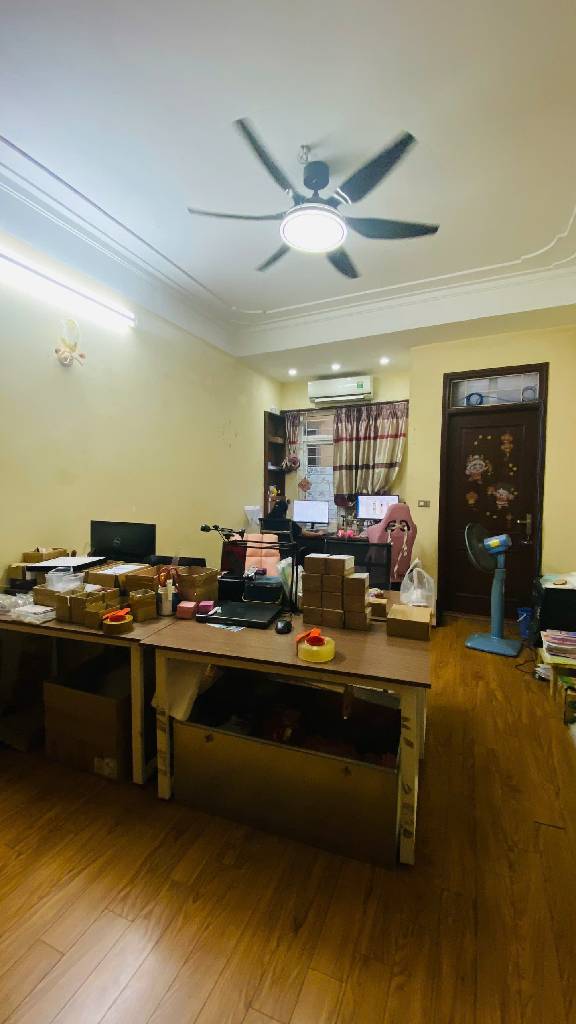 Bán nhà Thanh Nhàn - diện tích 36m2 5 tầng - Ô TÔ ĐỖ CỬA - giá 9,5 tỷ