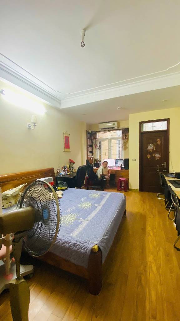 Bán nhà Thanh Nhàn - diện tích 36m2 5 tầng - Ô TÔ ĐỖ CỬA - giá 9,5 tỷ