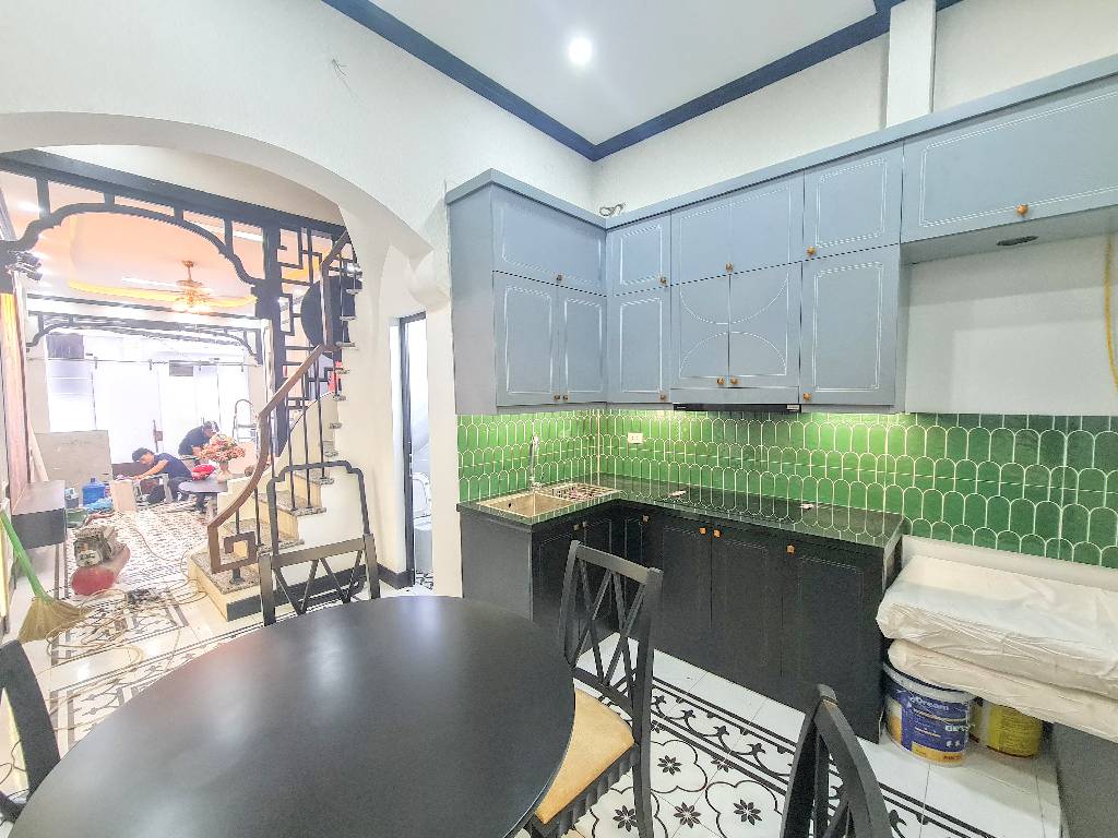 Bán nhà ngõ 255 Lĩnh Nam - 45m2 4 tầng - ô tô đỗ cửa, nội thất hiện đại - giá 9,5 tỷ