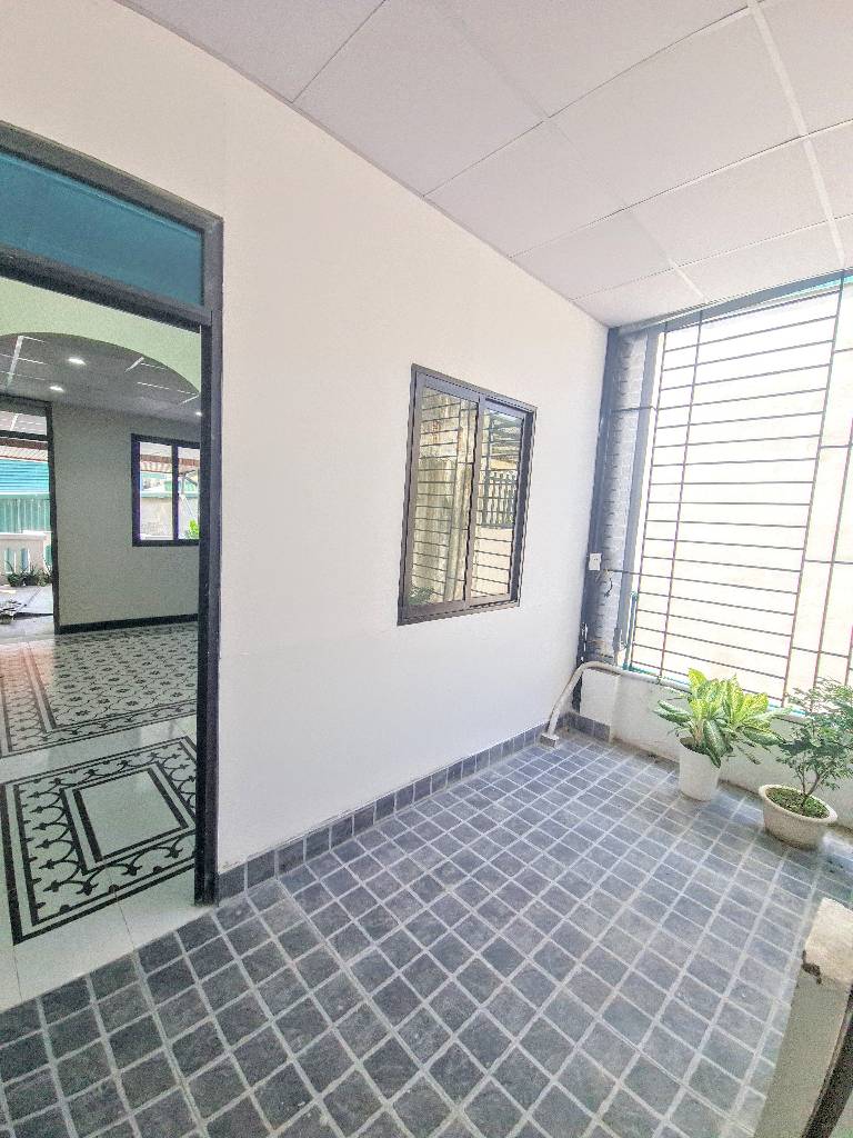 Bán nhà ngõ 255 Lĩnh Nam - 45m2 4 tầng - ô tô đỗ cửa, nội thất hiện đại - giá 9,5 tỷ