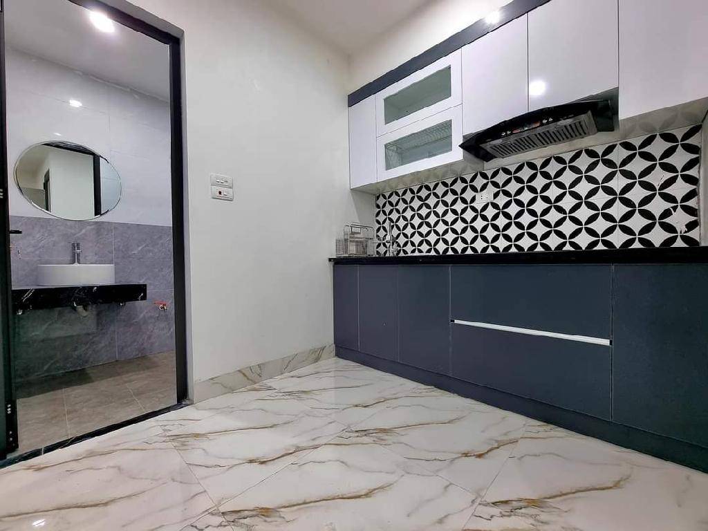 Bán nhà Minh Khai - diện tích 70m2 7 tầng - Vừa ở vừa cho thuê - giá 15,5 tỷ