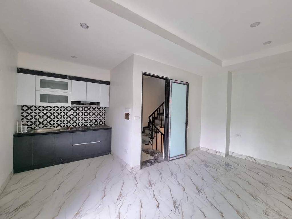 Bán nhà Minh Khai - diện tích 70m2 7 tầng - Vừa ở vừa cho thuê - giá 15,5 tỷ