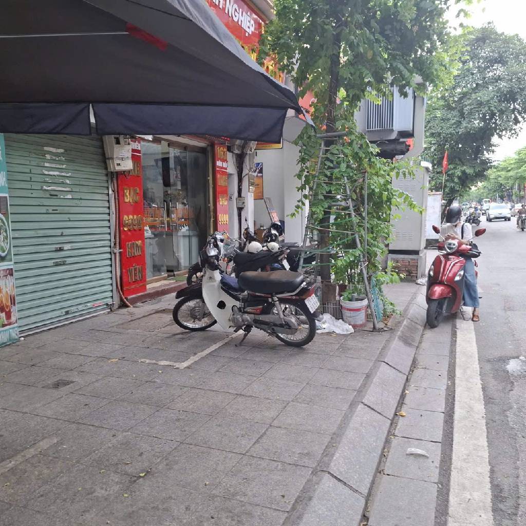 Bán nhà Khâm Thiên - diện tích 13m2 1 tầng - Mặt phố - giá 8,4 tỷ