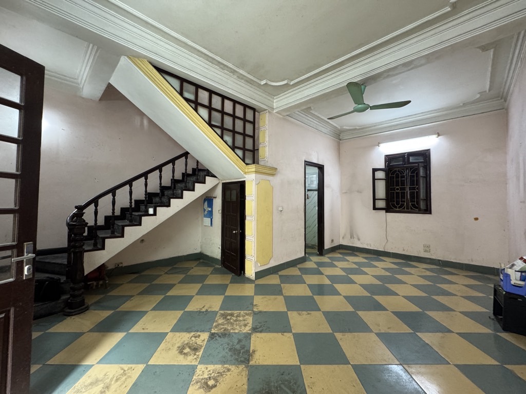 Bán nhà Nguyễn Khoái - diện tích 53.9m2 4 tầng - 2 mặt thoáng - giá 11,5 tỷ