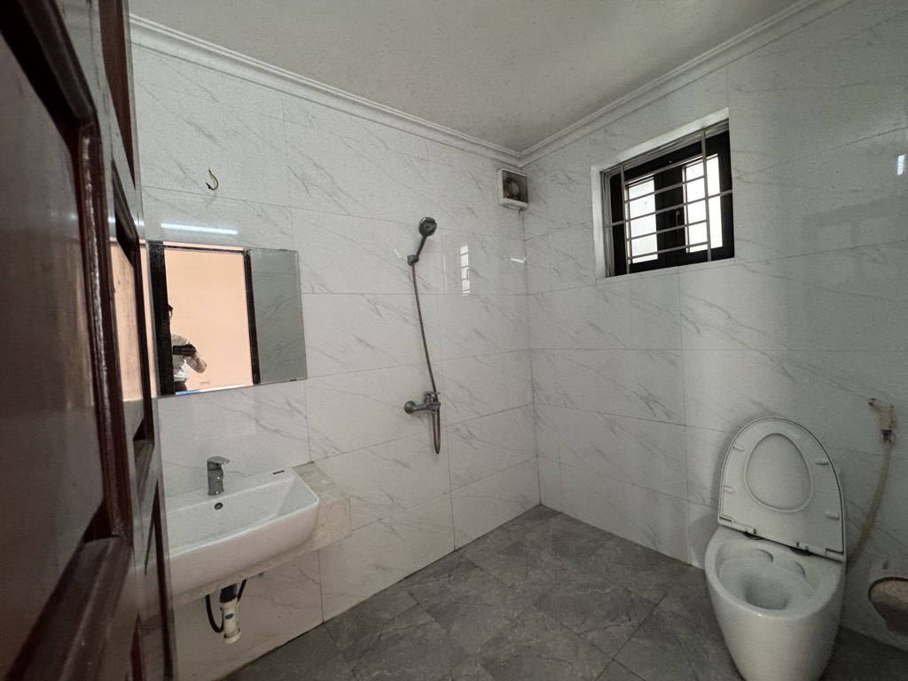 Bán nhà Nguyễn Khoái - diện tích 53.9m2 4 tầng - 2 mặt thoáng - giá 11,5 tỷ