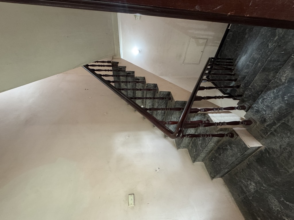 Bán nhà Nguyễn Khoái - diện tích 53.9m2 4 tầng - 2 mặt thoáng - giá 11,5 tỷ