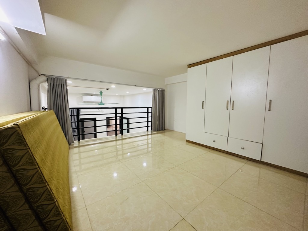 Bán nhà Nguyễn Văn Trỗi - diện tích 55.3m2 5 tầng - Ô tô dừng đỗ cách nhà ba bước chân - giá 15,8 tỷ