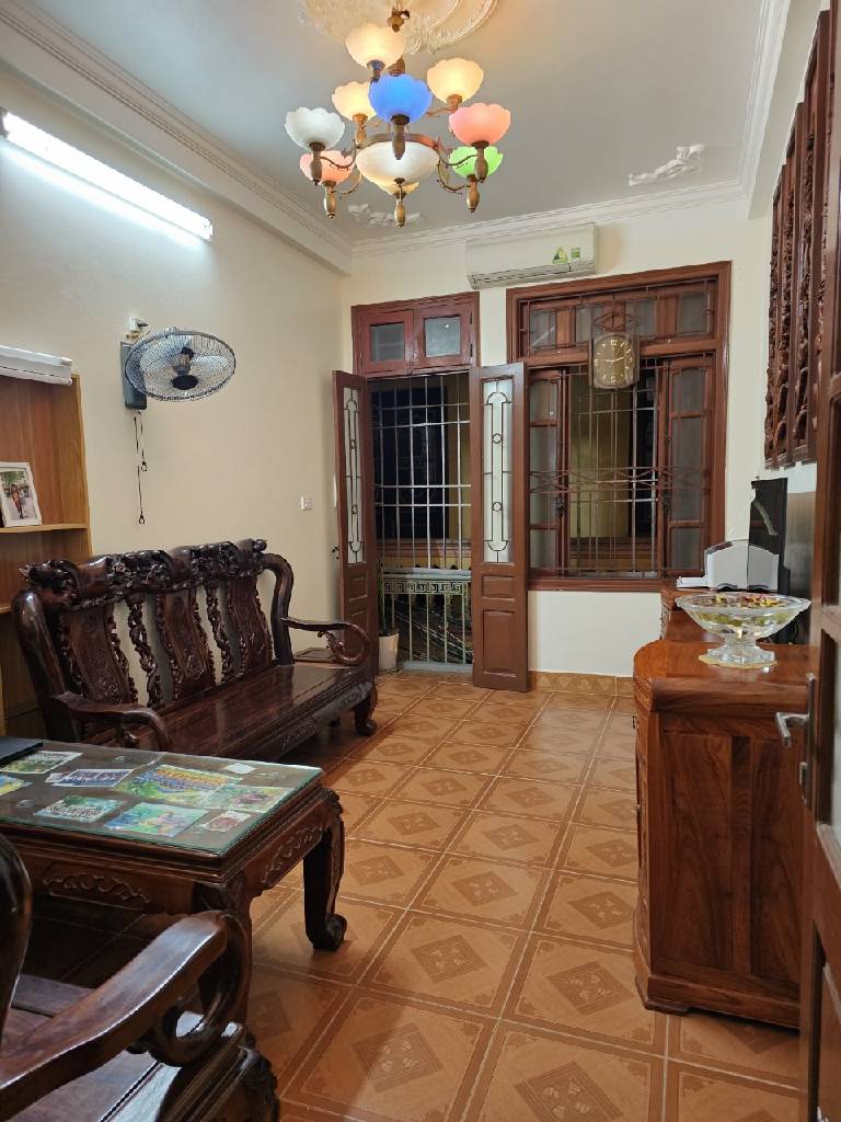 Bán nhà Nguyễn Đức Cảnh - diện tích 25m2 5 tầng - Nhà dân xây chắc chắn - giá 6,55 tỷ