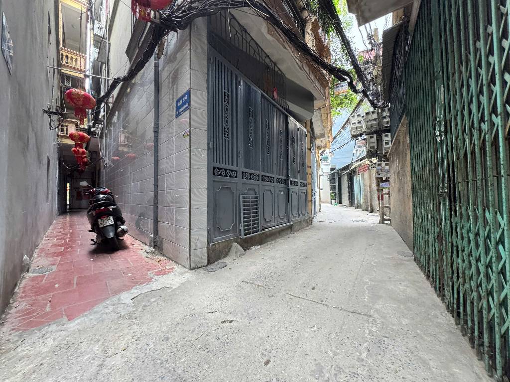 Bán nhà Nguyễn Đức Cảnh - diện tích 25m2 5 tầng - Nhà dân xây chắc chắn - giá 6,55 tỷ