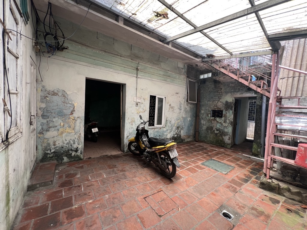 Bán nhà Trương Định - diện tích 132.1m2 3 tầng - Nhà đẹp hiếm có - giá 22,4 tỷ