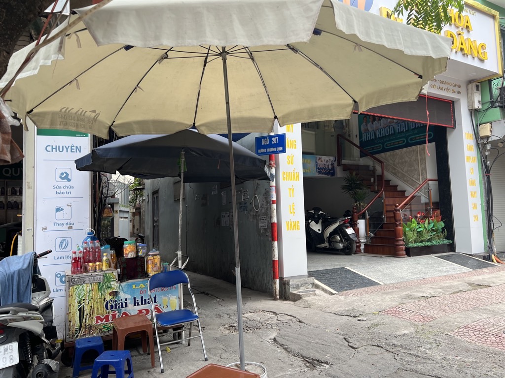 Bán nhà Trương Định - diện tích 132.1m2 3 tầng - Nhà đẹp hiếm có - giá 22,4 tỷ