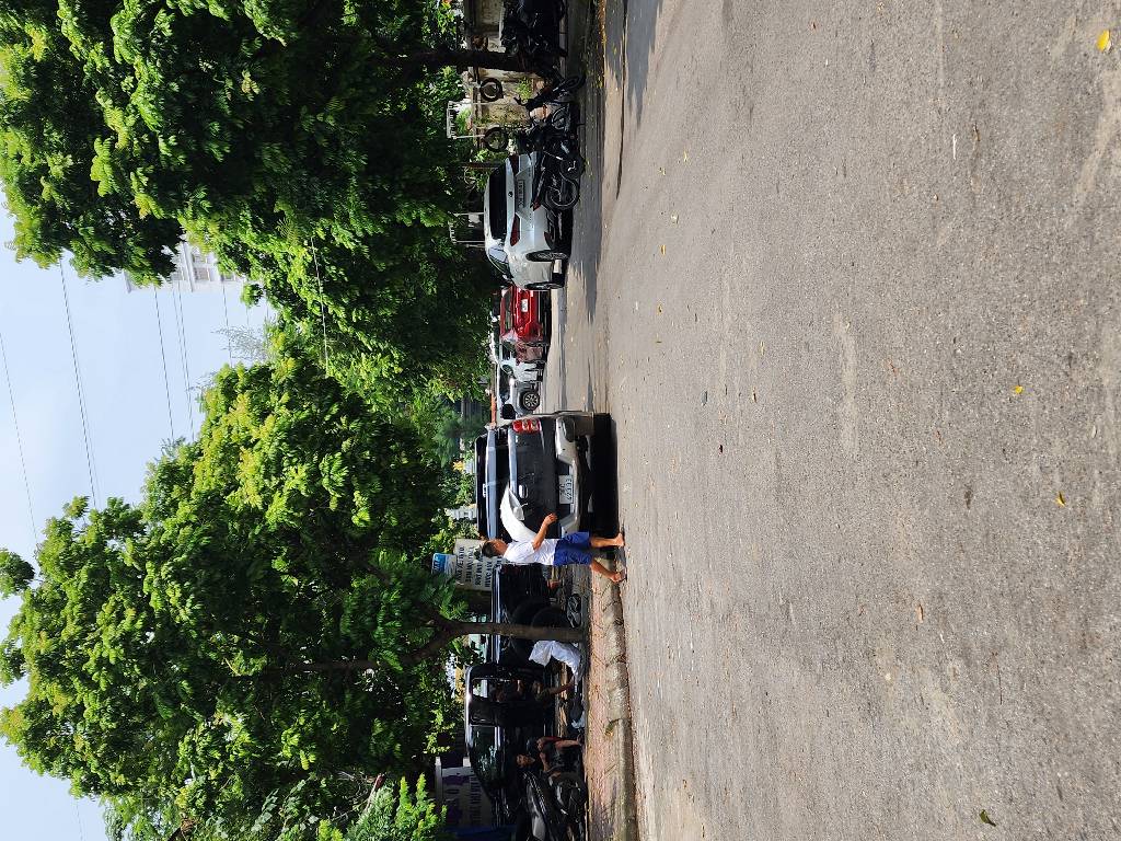 Bán nhà Khương Đình - diện tích 92m2 2 tầng - Lô góc 2 thoáng - giá 12 tỷ