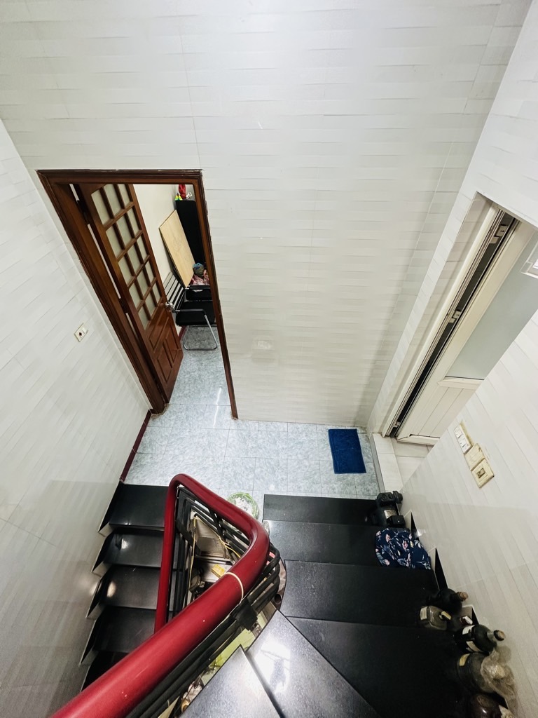 Bán nhà Hồng Mai - diện tích 31.2m2 3 tầng - MẶT PHỐ KINH DOANH - giá 11 tỷ