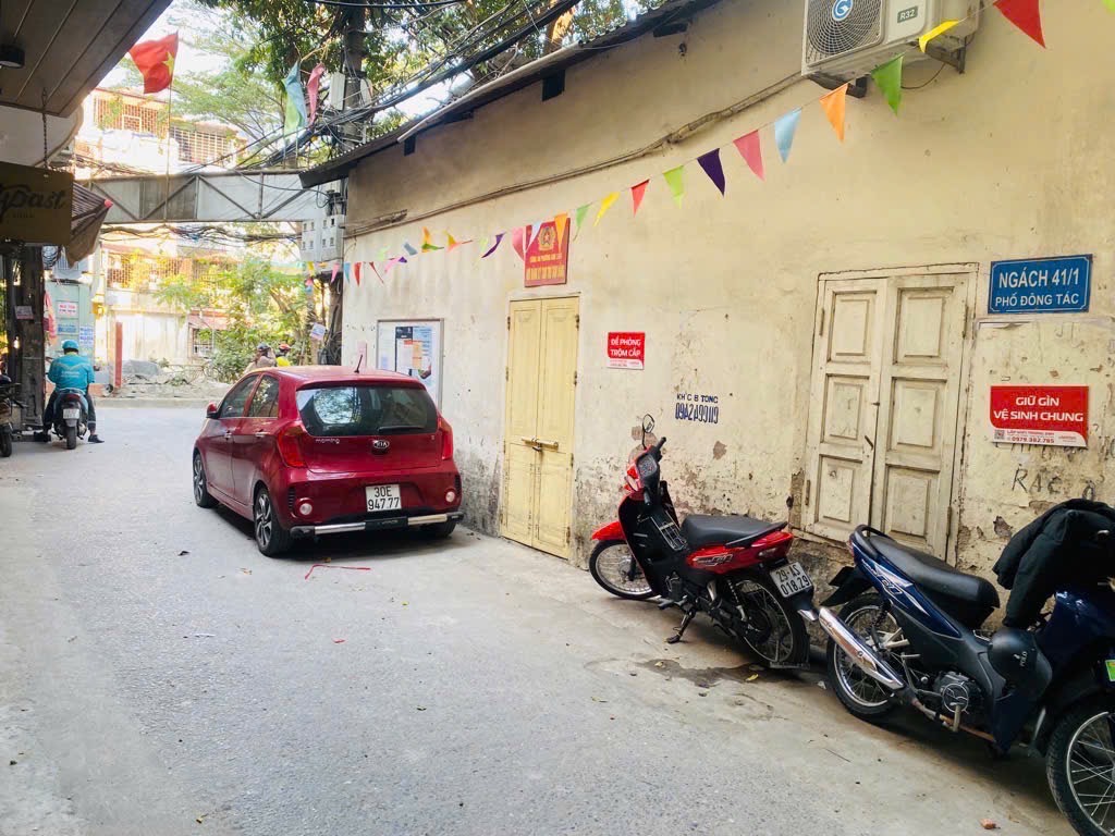 Bán nhà Đông Tác - diện tích 57m2 8 tầng - ô tô đỗ cửa - giá 9,3 tỷ