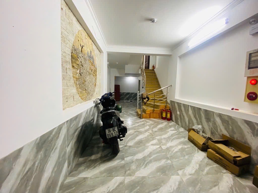 Bán nhà Đông Tác - diện tích 57m2 8 tầng - ô tô đỗ cửa - giá 9,3 tỷ