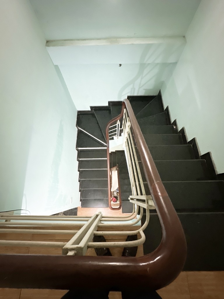 Bán nhà Thuý Lĩnh - diện tích 70m2 3 tầng - ô tô vào trong nhà - giá 9,5 tỷ