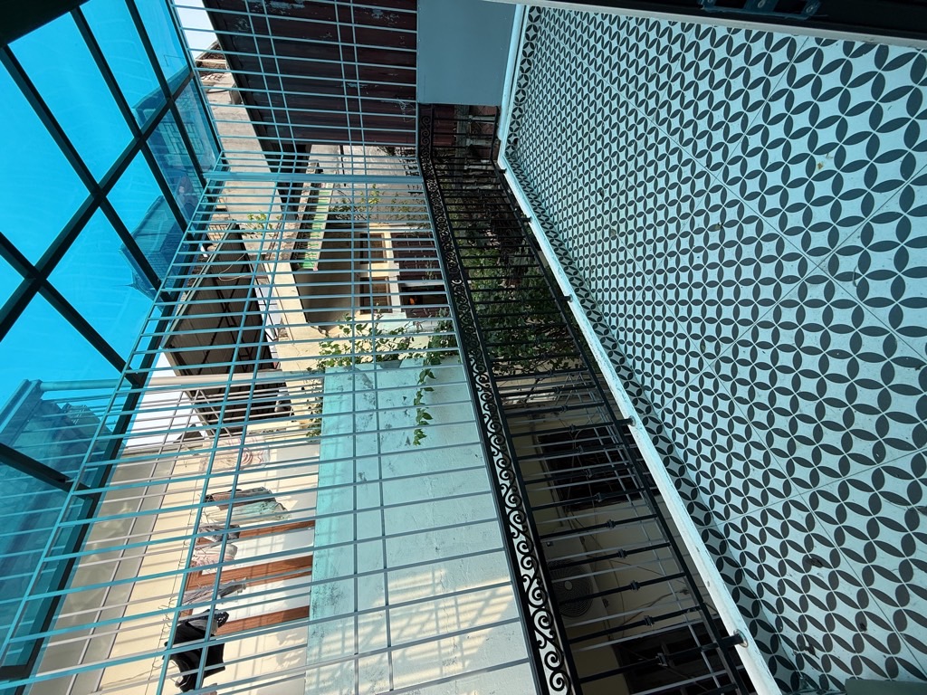 Bán nhà Minh Khai - diện tích 31m2 3 tầng - Ô TÔ TRÁNH 30M - giá 4,8 tỷ