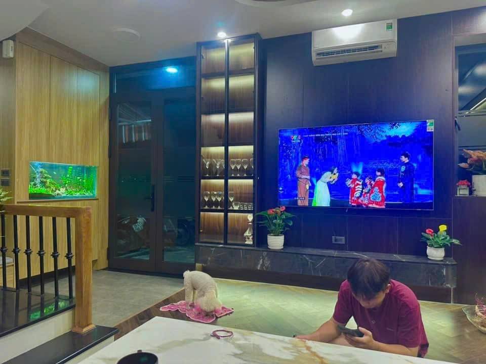 Bán nhà Nguyễn Khoái - diện tích 48m2 5 tầng - Ô TÔ ĐỖ GẦN - giá 7,4 tỷ