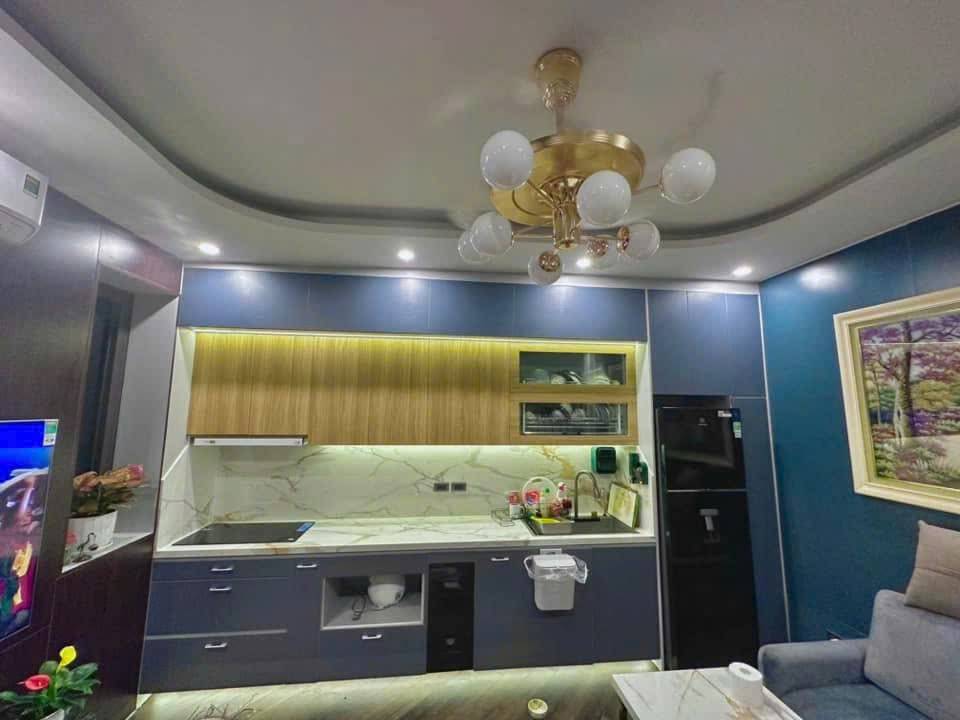 Bán nhà Nguyễn Khoái - diện tích 48m2 5 tầng - Ô TÔ ĐỖ GẦN - giá 7,4 tỷ