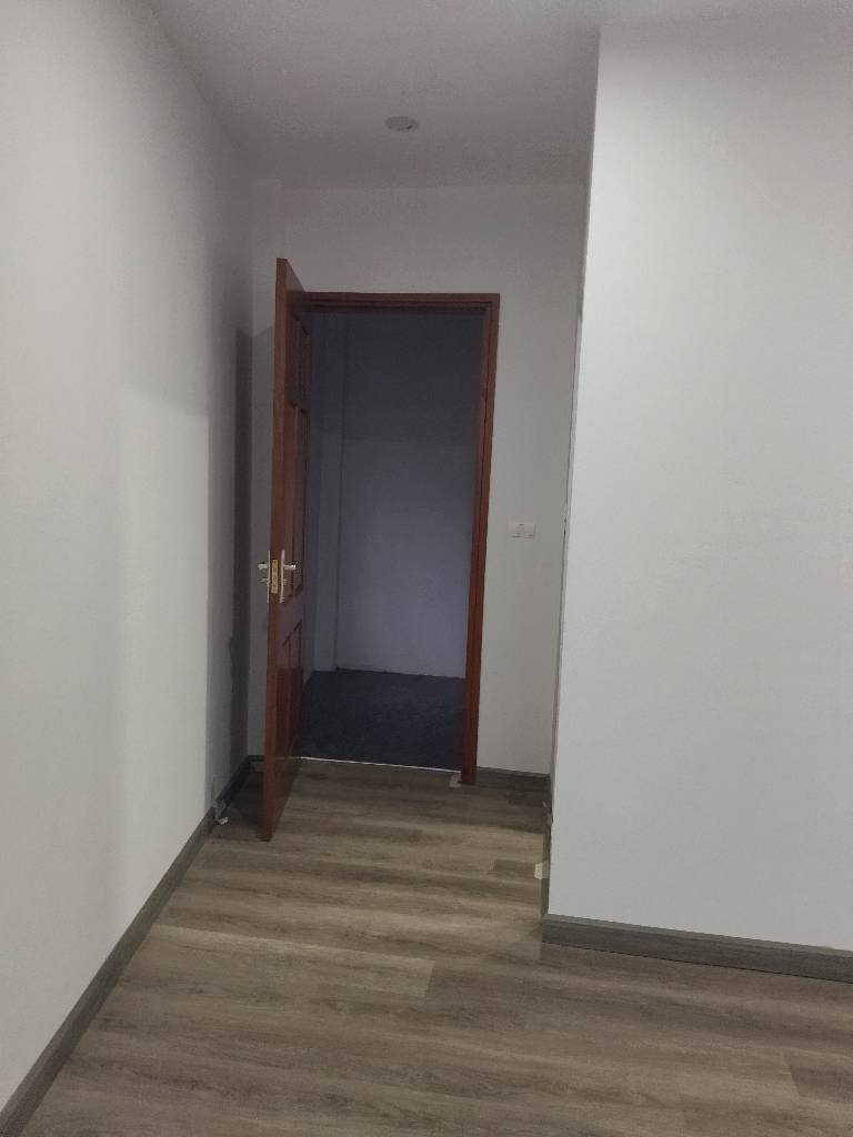 Bán nhà Thanh Đàm - diện tích 31.6m2 5 tầng - Lô Góc - giá 7,5 tỷ