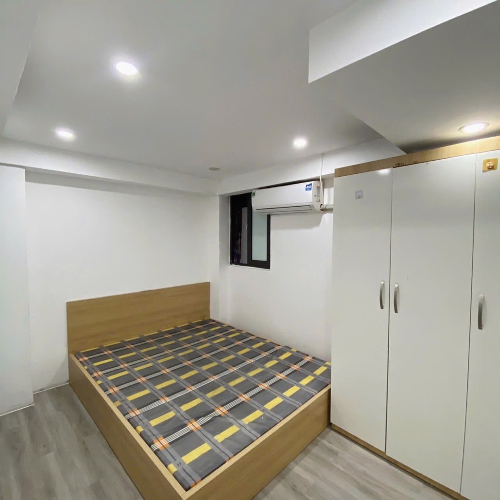 Bán nhà Mạc Thị Bưởi - diện tích 42m2 7 tầng - Nhà dòng tiền, thang máy - giá 10 tỷ