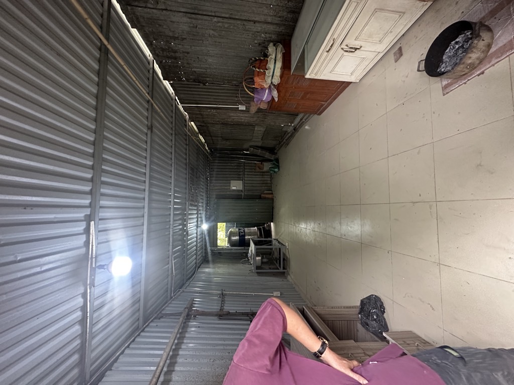 Bán nhà Lĩnh Nam - diện tích 32m2 2 tầng - Nhà cấp 4 tặng căn 30m - giá 2,2 tỷ