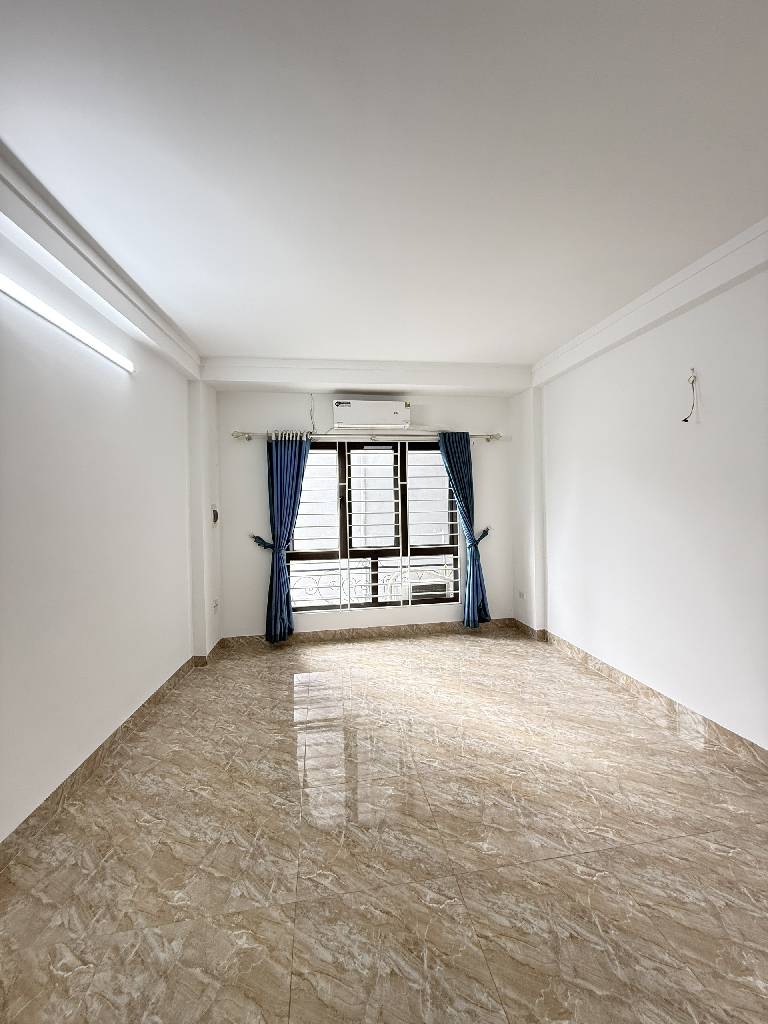 Bán nhà Đông Thiên - diện tích 31m2 5 tầng - Lô góc, gần phố - giá 7,5 tỷ